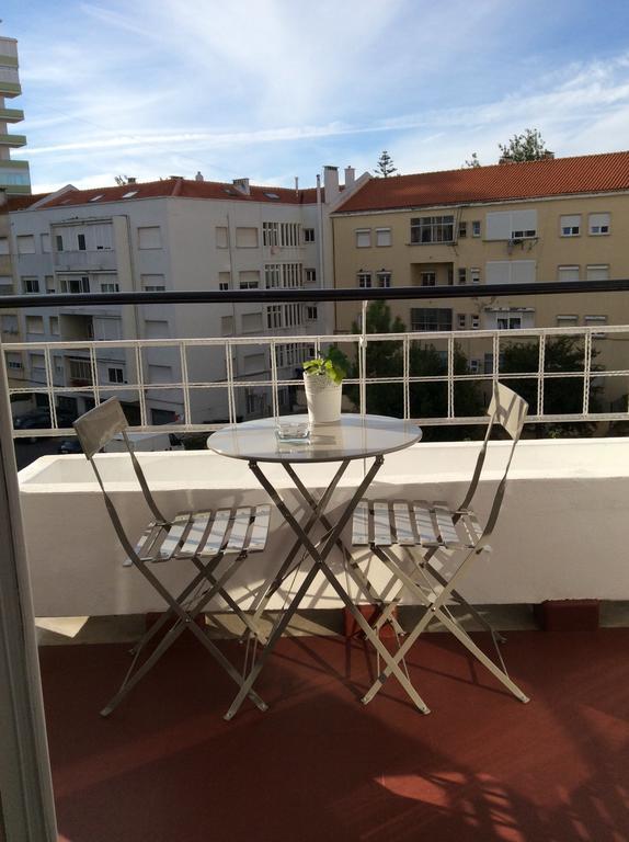 4U Lisbon IV Guesthouse Airport Exterior photo