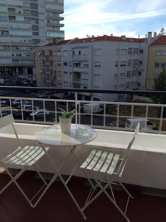 4U Lisbon IV Guesthouse Airport Exterior photo